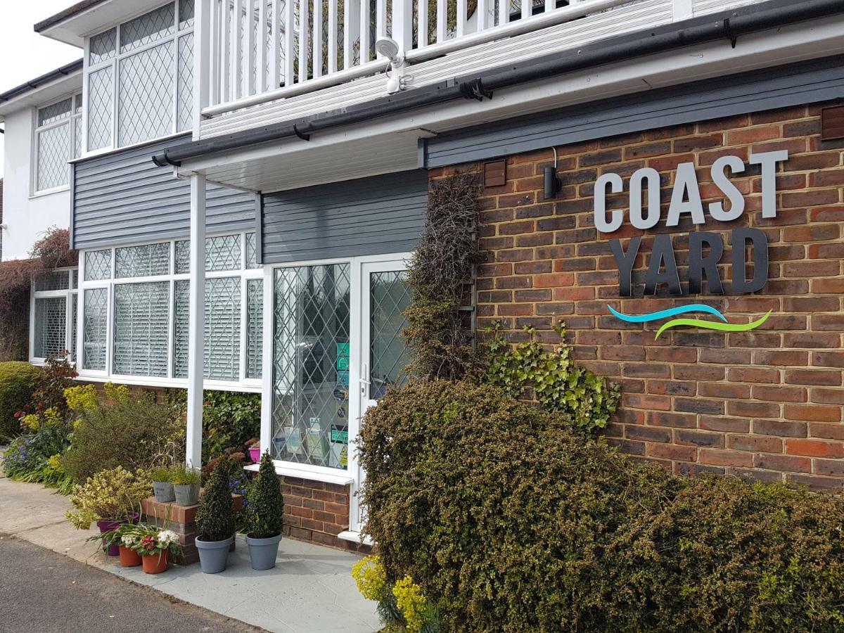 The Coast Yard B & B Chalet Hotel Selsey Exterior foto