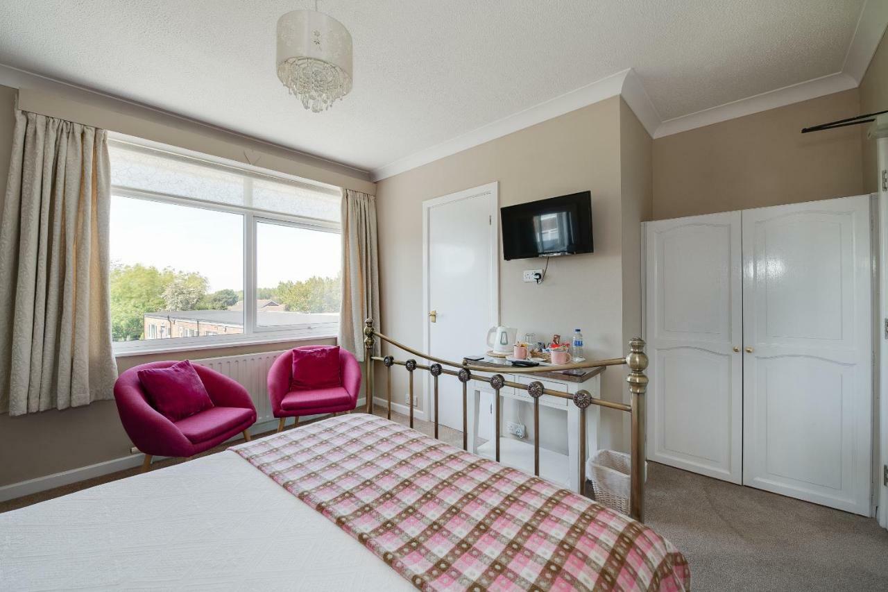 The Coast Yard B & B Chalet Hotel Selsey Exterior foto